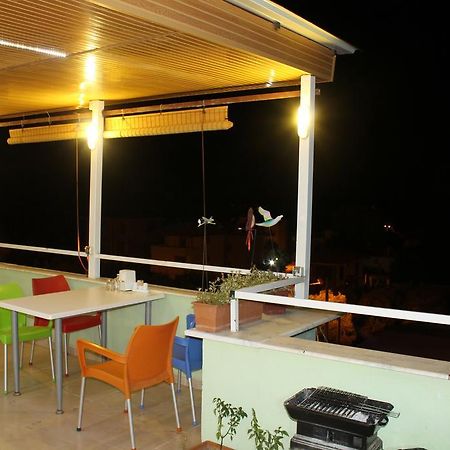 Zeus Apart Pansiyon Guzelcamlı Buitenkant foto