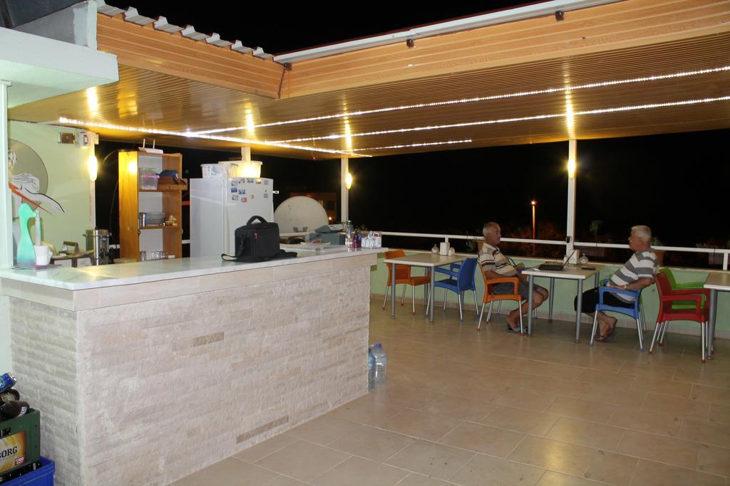 Zeus Apart Pansiyon Guzelcamlı Buitenkant foto