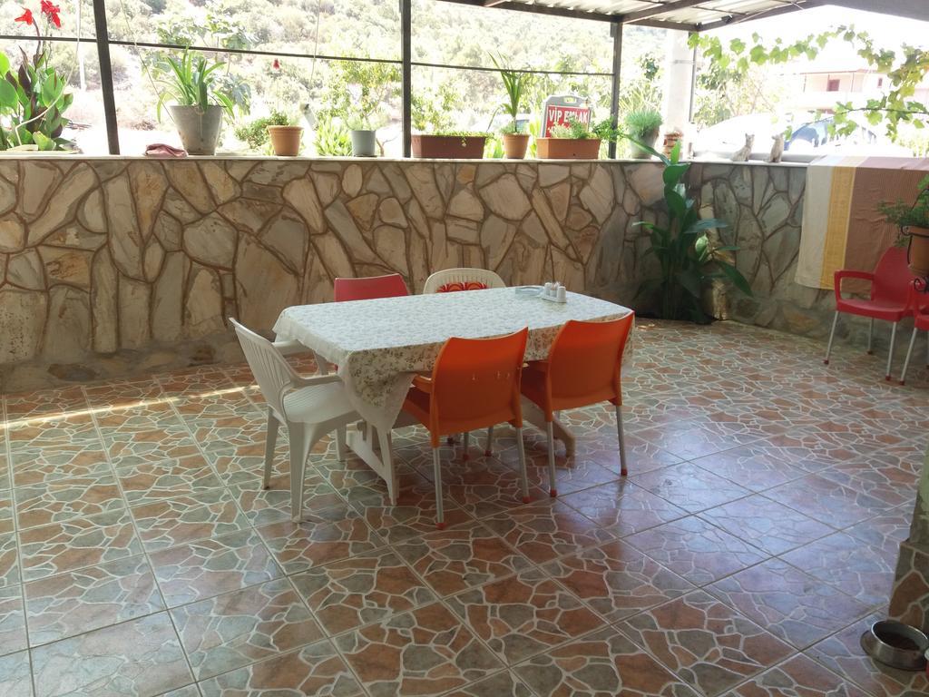 Zeus Apart Pansiyon Guzelcamlı Buitenkant foto