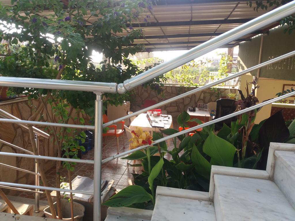 Zeus Apart Pansiyon Guzelcamlı Buitenkant foto